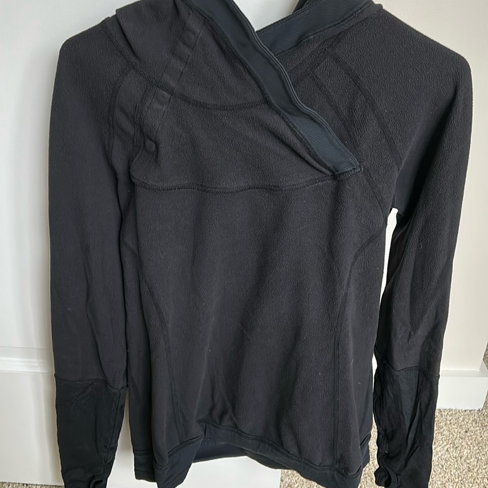 Black hooded Lulu Lemon Sweatshirt